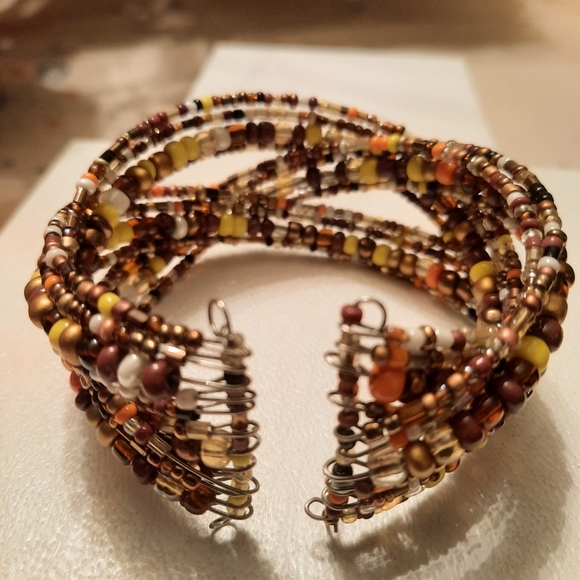 Beaded bracelet - Picture 3 of 5